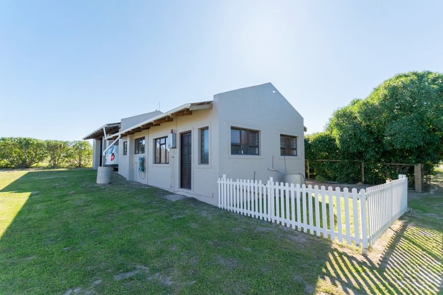 5 Bedroom Property for Sale in Trekoskraal Western Cape